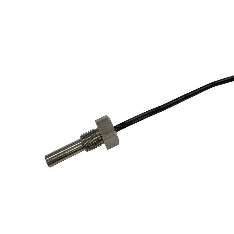 Fast thermal reaction temperature sensor for medical device chiller