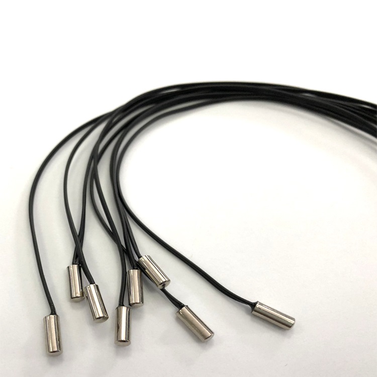 Smple installation temperature sensor for minitype stainless steel tube